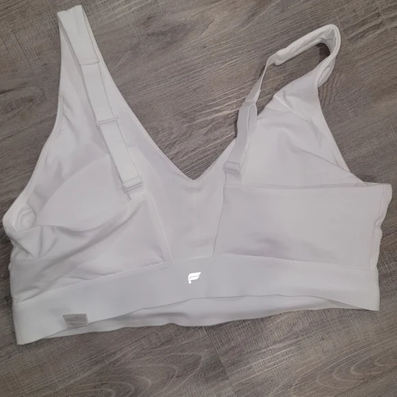 Fabletics white bra - Picture 2 of 3
